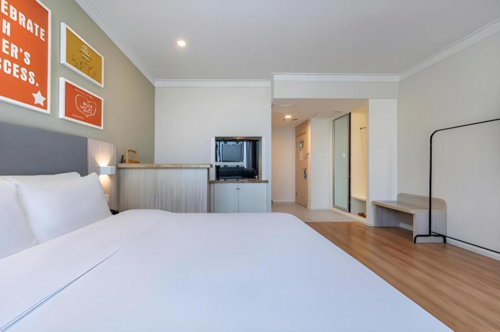 Hanting Hotel Shanghai Caohejing Yishan Road מראה חיצוני תמונה