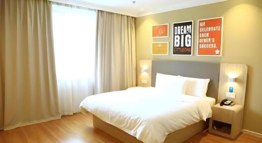 Hanting Hotel Shanghai Caohejing Yishan Road מראה חיצוני תמונה