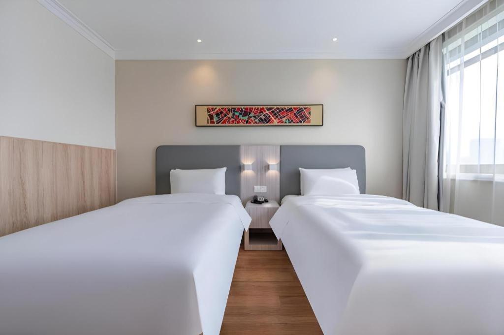 Hanting Hotel Shanghai Caohejing Yishan Road מראה חיצוני תמונה