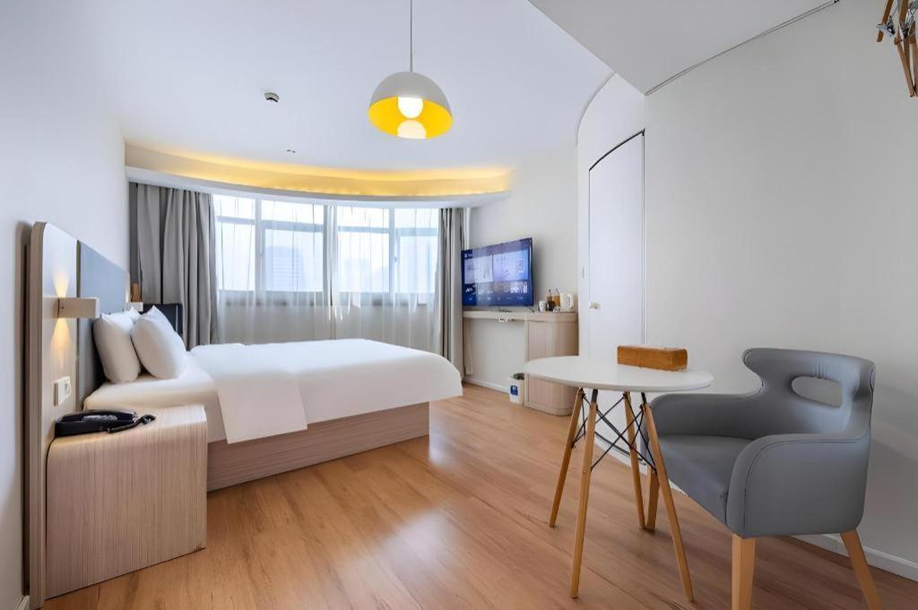 Hanting Hotel Shanghai Caohejing Yishan Road מראה חיצוני תמונה