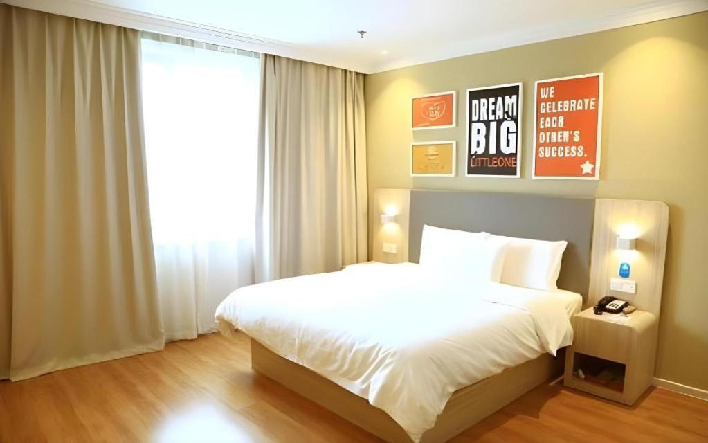 Hanting Hotel Shanghai Caohejing Yishan Road מראה חיצוני תמונה