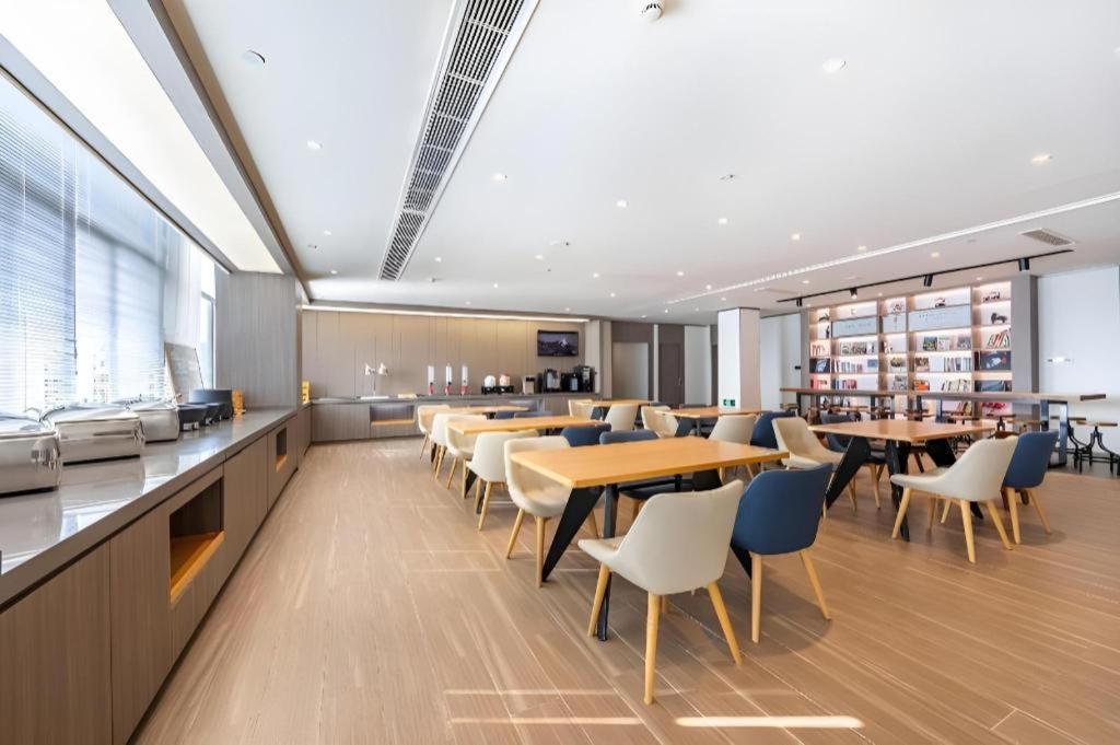 Hanting Hotel Shanghai Caohejing Yishan Road מראה חיצוני תמונה