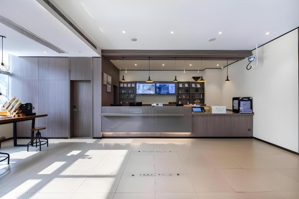 Hanting Hotel Shanghai Caohejing Yishan Road מראה חיצוני תמונה