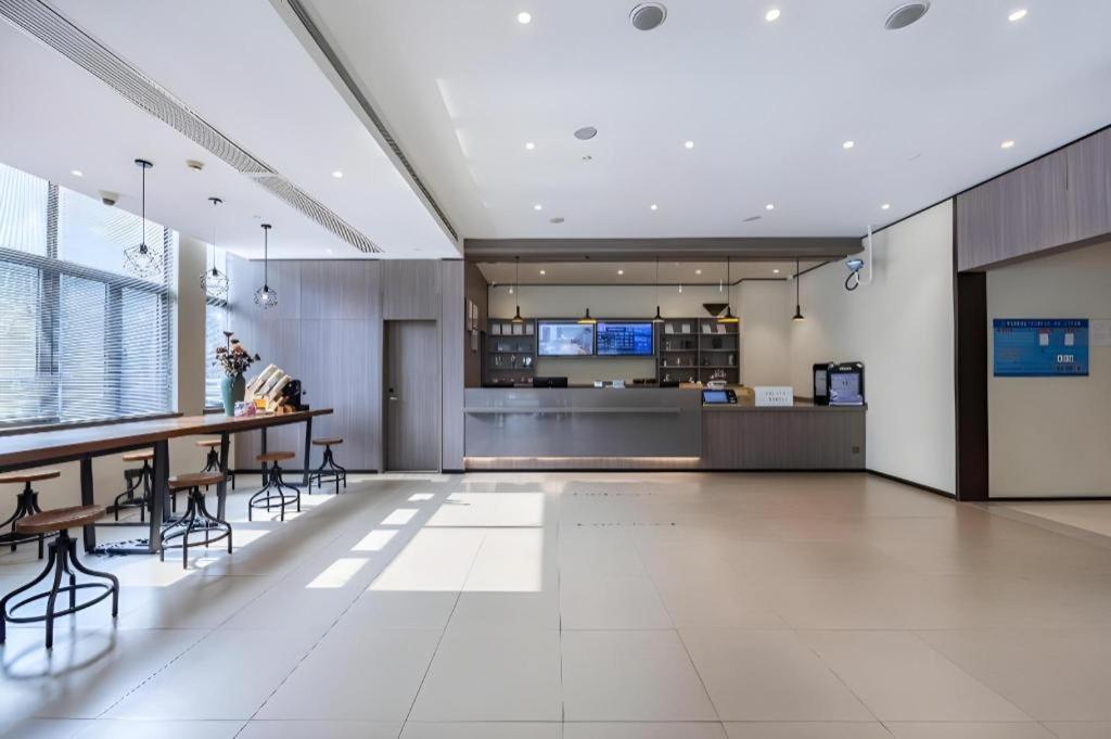 Hanting Hotel Shanghai Caohejing Yishan Road מראה חיצוני תמונה