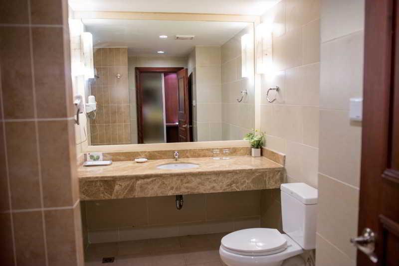 Hanting Hotel Shanghai Caohejing Yishan Road מראה חיצוני תמונה