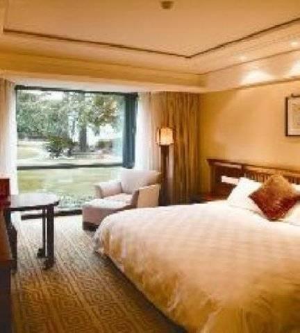 Hanting Hotel Shanghai Caohejing Yishan Road מראה חיצוני תמונה
